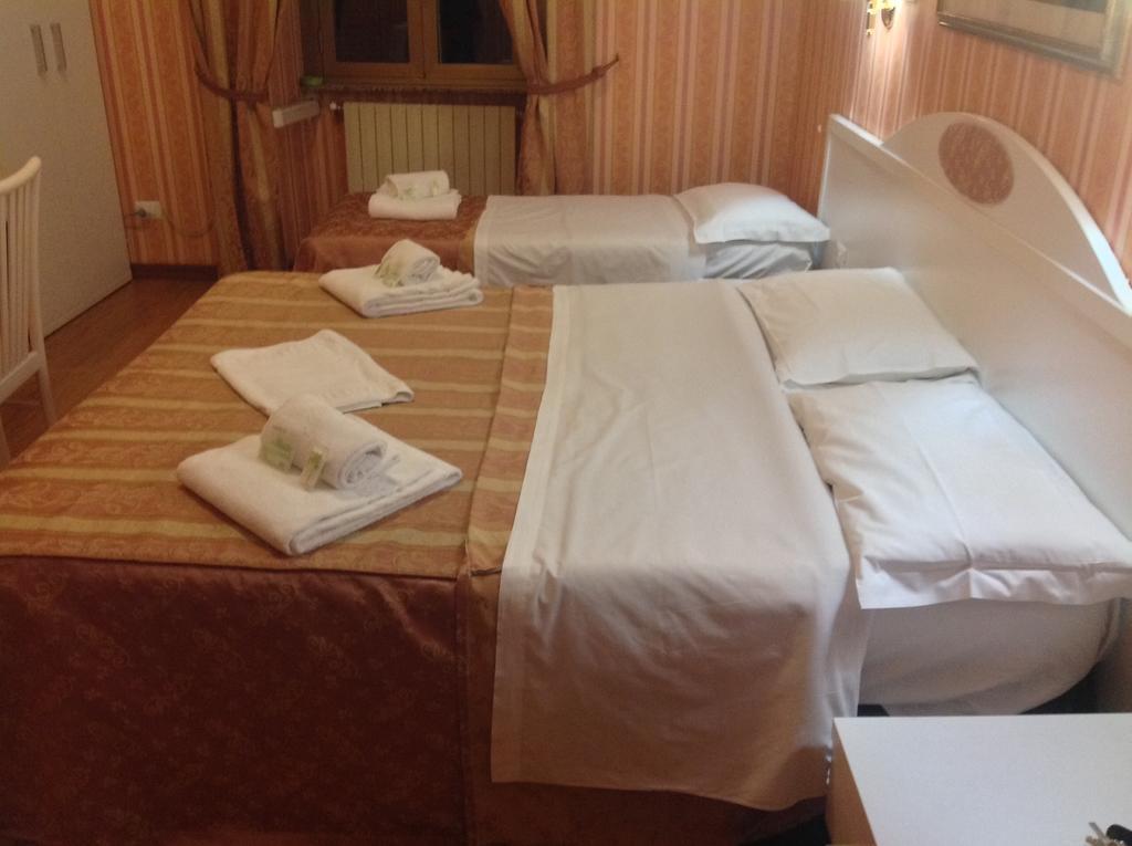Rome Palace Hotel ห้อง รูปภาพ