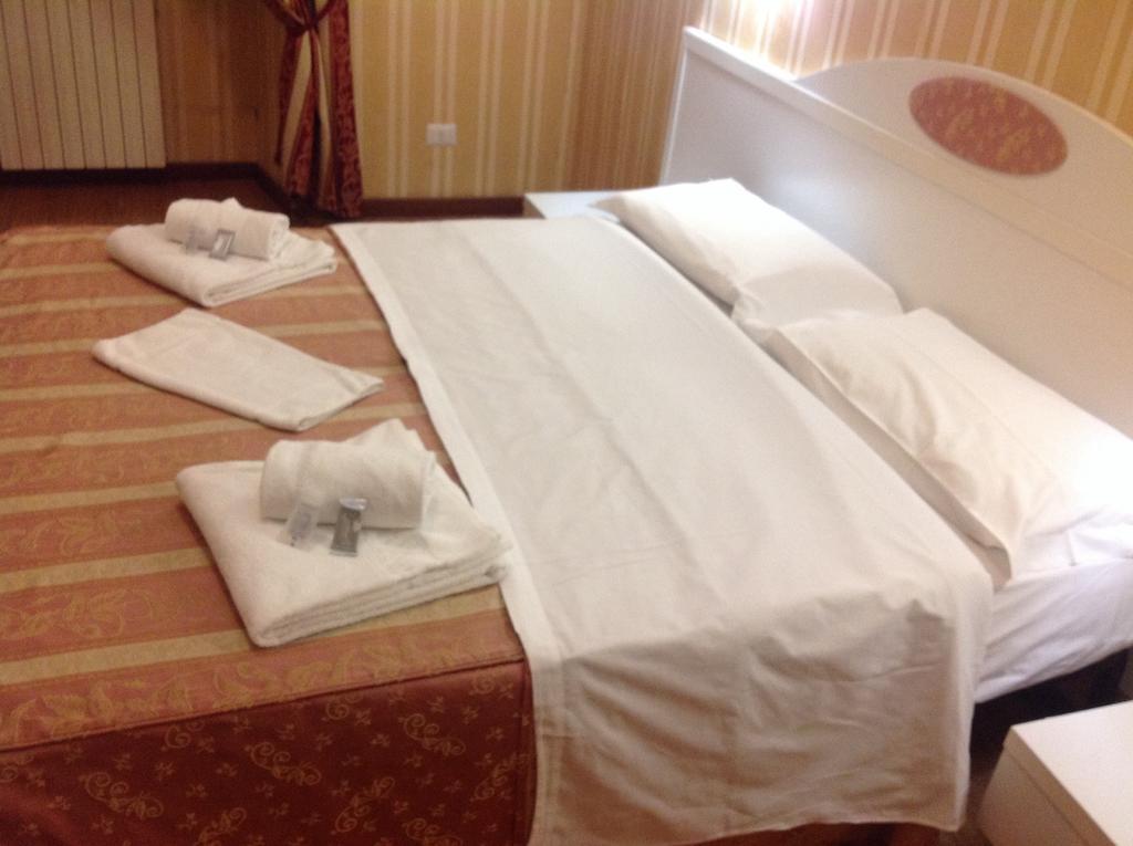 Rome Palace Hotel ห้อง รูปภาพ